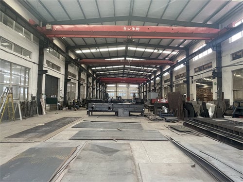 Large equipment fabrication area