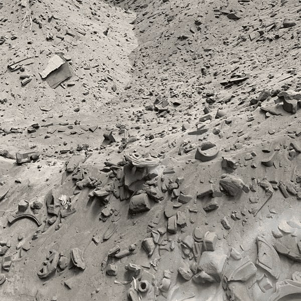 Casting waste sand before reclamation